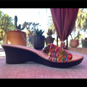 Italian Shoemakers colorful wedge size 8m